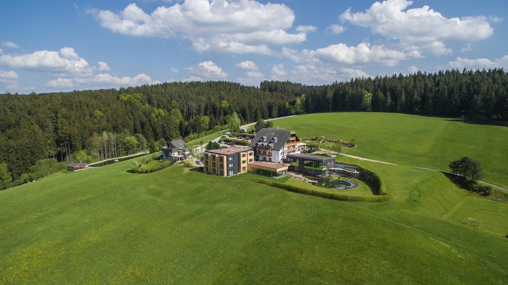 Hotel Schwarz Alm Zwettl Exterior foto