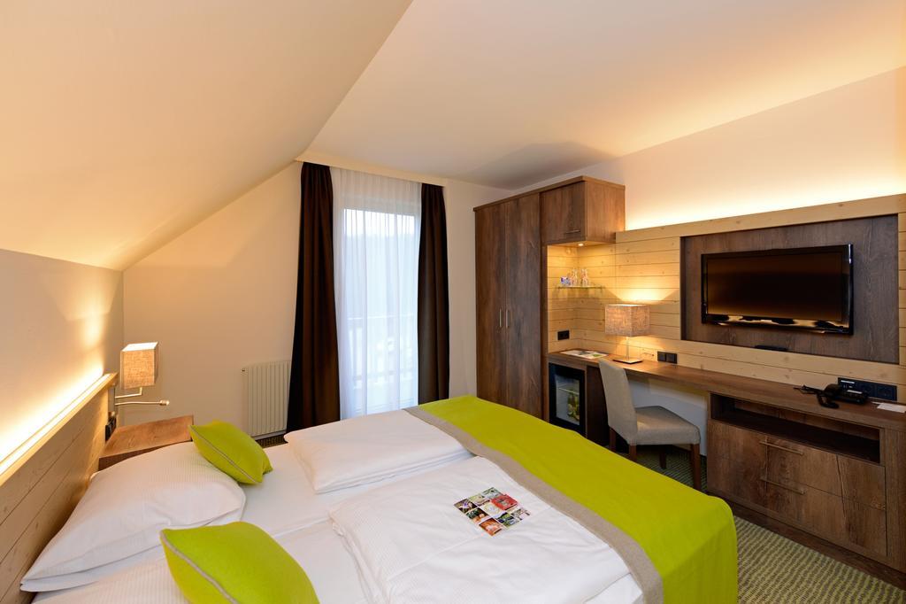 Hotel Schwarz Alm Zwettl Exterior foto